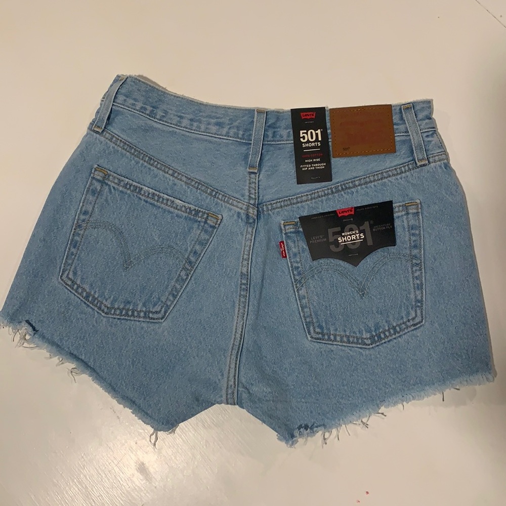 Levi’s 501 High Rise Jean denim shorts Women’s NEW 27 (4)